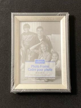 ⭐️ Special Moments Silver 4” x 6” Easel Back Picture Frame